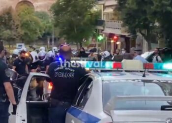 Πυροσβέστες κατά Αστυνομικών για ακραία καταστολή