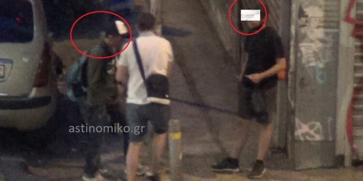 Έπιασαν τα ίδια “βαποράκια” για όγδοη φορά στην ίδια “πιάτσα”! – Φωτό από το drone της ΕΛΑΣ