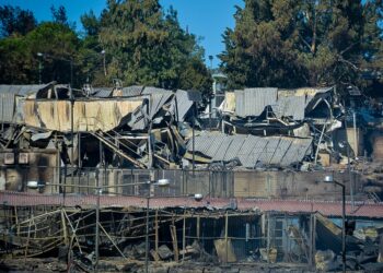 “Έκαψαν την Μόρια για να μεταφερθούν στην ενδοχώρα” – Τα στοιχεία που αναλύονται