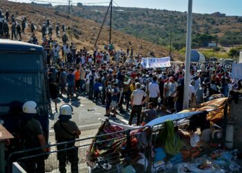 “Ασυνόδευτοι ανήλικοι” στην ομάδα των Αφγανών που έκαψαν την Μόρια