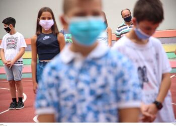 Άγριος ξυλοδαρμός καθηγητή από γονέα μαθητή για τη μάσκα στα Χανιά