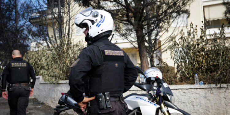 Παράσημα σε αστυνομικούς για το Μάτι αλλά με γκρίνιες και πικρίες!