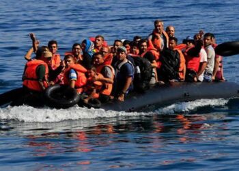 Μέλη 4 ΜΚΟ σε κύκλωμα παράνομης εισόδου μεταναστών στη Λέσβο