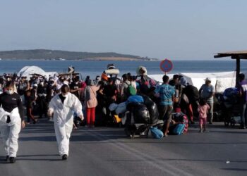 Επιχείρηση της Αστυνομίας στο Καρά Τεπέ της Λέσβου – ΒΙΝΤΕΟ