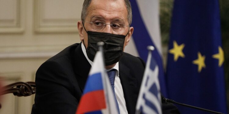 Κρούσματα μετά την επίσκεψη Λαβρόφ – Αναστάτωση και στην φρουρά Μητσοτάκη