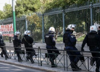 Δεν πρόλαβαν την καταληψη του ΕΜΠ – Υποχώρηση από Χρυσοχοΐδη;