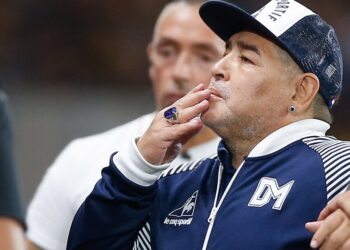 Πέθανε ο Ντιέγκο Μαραντόνα – Παγκόσμιο πένθος