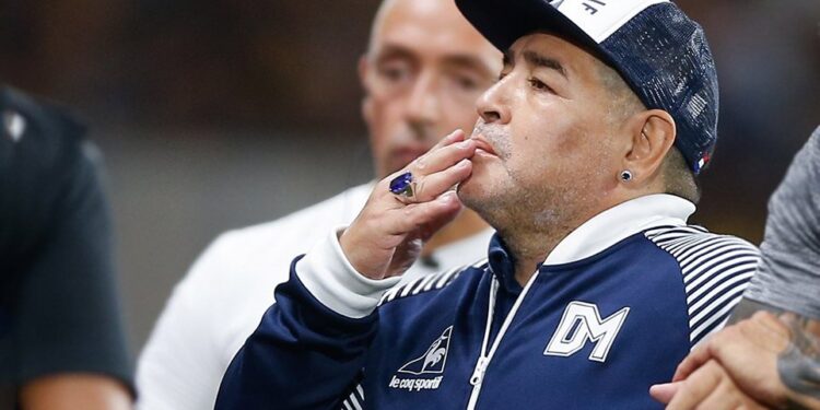 Πέθανε ο Ντιέγκο Μαραντόνα – Παγκόσμιο πένθος