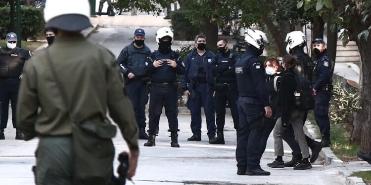 ΠΟΑΣΥ: Κίνδυνος θάνατος τα μέτρα σαν του Πολυτεχνείου