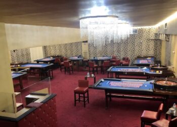 Ο τζόγος καραντίνα δεν φοβάται – 67 άτομα σε παράνομο καζίνο – ΒΙΝΤΕΟ