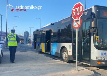 Μπλόκο – καρμανιόλα της Τροχαίας στον Σταυρό Αγίας Παρασκευής