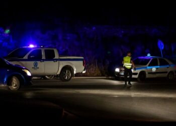 Γυμνό και χωρίς κανένα στοιχείο το πτώμα που βρέθηκε σε βαλίτσα στα Βίλια