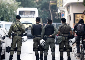 Ένωση Αθηνών: Σε ποια δημοκρατία οι δίκες γίνονται από σάιτ και παράθυρα;