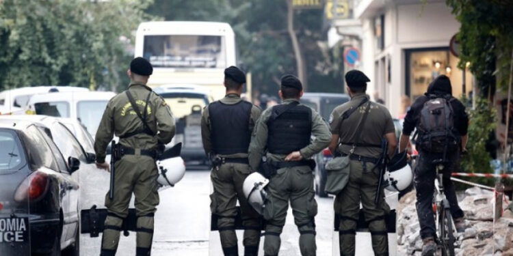 Ένωση Αθηνών: Σε ποια δημοκρατία οι δίκες γίνονται από σάιτ και παράθυρα;