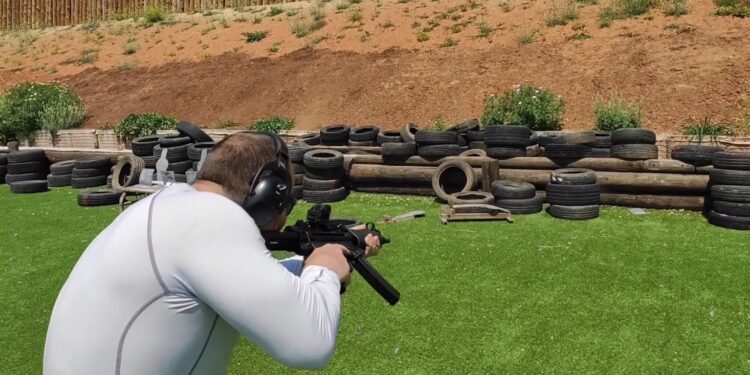 Χρόνος αντίδρασης σε ένοπλη συμπλοκή – Βίντεο και ανάλυση