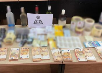 Κύκλωμα με λαθραία ποτά εξάρθρωσε η Οικονομική Αστυνομία