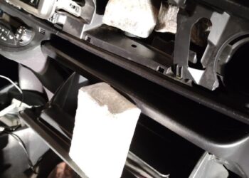 Μετέφερε ναρκωτικά με «καμουφλάζ» την ανήλικη κόρη της