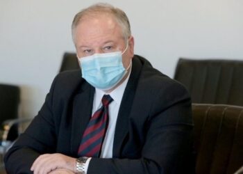 ΣΥΡΙΖΑ: “Ποιος Κώστας Τσουβάλας έκανε τις δηλώσεις; Ο Αρχηγός ή ο Γενικός;”