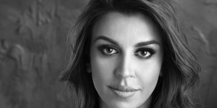 Βάσια Αναστασίου: Δηλώνω μια από τους πολλούς της υπέροχης γενιάς των “κλεμμένων ονείρων”