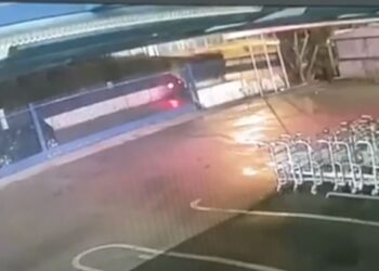 Αυτοκίνητο με θηριώδη ιπποδύναμη «πονοκεφαλιάζει» την ΕΛΑΣ – BINTEO