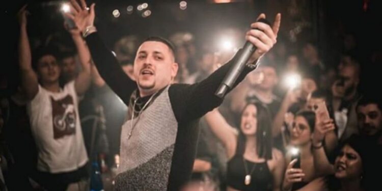 Άνδρες της ΔΙΑΣ συνέλαβαν τον ράπερ Madclip μετά από καταδίωξη