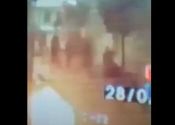 Βίντεο από την επίθεση με μολότοφ στο Αστυνομικό Τμήμα Καισαριανής