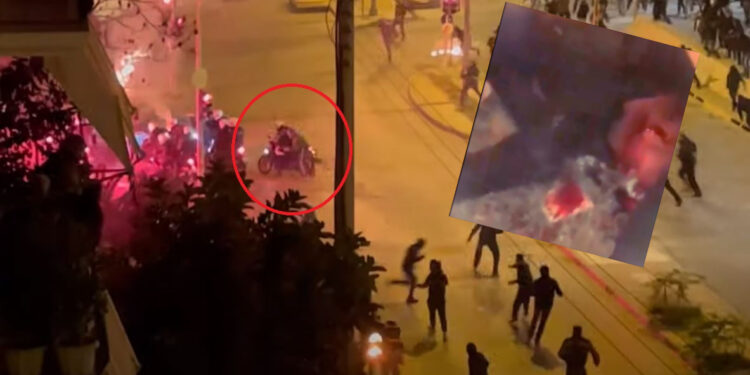 Δύο συγκλονιστικά βίντεο με το λυντσάρισμα του αστυνομικού στη Νέα Σμύρνη
