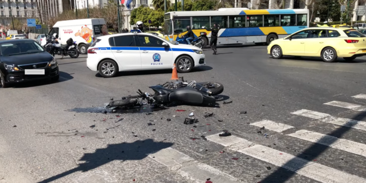 Η ανακοίνωση της ΕΛΑΣ για το σοβαρό τροχαίο με συνοδευτικό της Ντόρας Μπακογιάννη