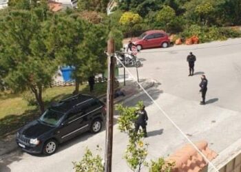 Με δέκα σφαίρες, τις δύο στο κεφάλι, δολοφόνησαν τον Γιώργο Καραϊβάζ – Η ιατροδικαστική έκθεση