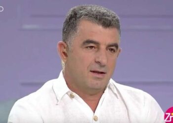 Γιώργος Καραϊβάζ