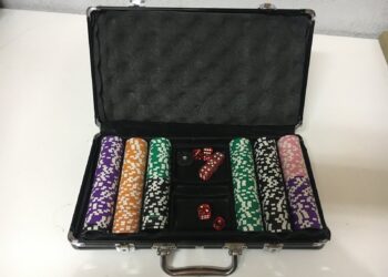 Αλκοόλ και τζόγος στον Κορυδαλλό – Έρευνα σε 120 κελιά