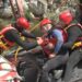 Εντυπωσιακή άσκηση της ΕΜΑΚ σε ποταμό – Εικόνες