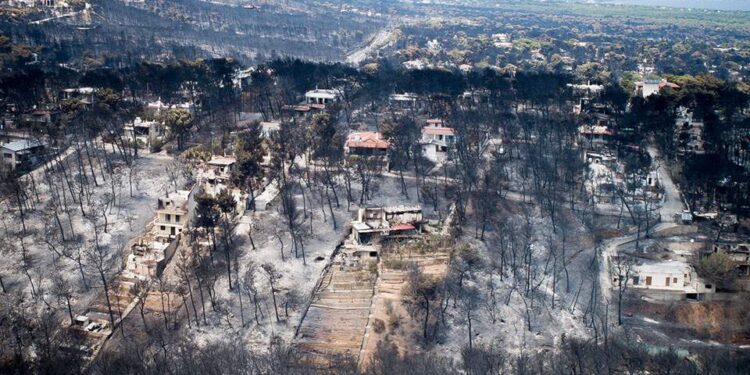 Νέα στοιχεία για την τραγωδία στο Μάτι – Πετούσαν κανονικά ελικόπτερα