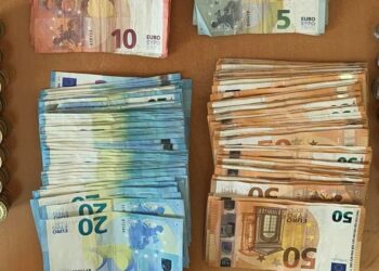 Ποντικός σε φούρνο της Πάτρας ροκάνισε χιλιάδες ευρώ από το ταμείο!