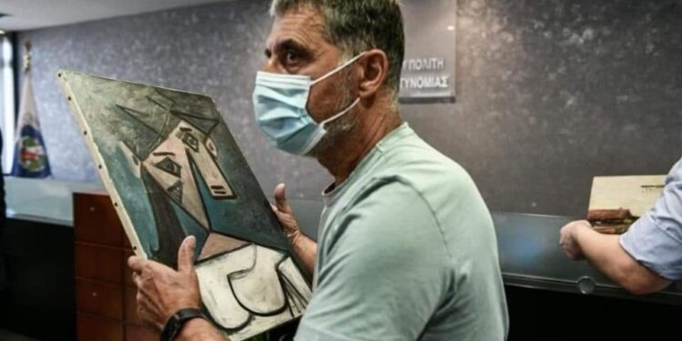 Ενοχλημένοι οι αστυνομικοί με την “πτώση του Πικάσο” – Αυτός τον έριξε!