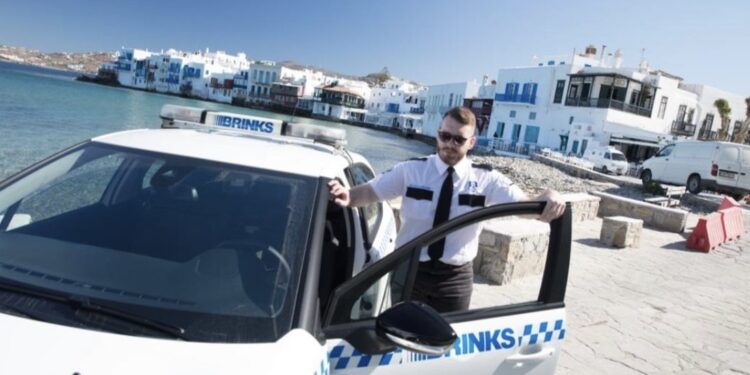 Ενίσχυση της φύλαξης και της ασφάλειας από την Brinks στην Μύκονο