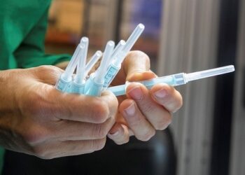 Στο Εσωτερικών Υποθέσεων η έρευνα για τους εικονικούς εμβολιασμούς