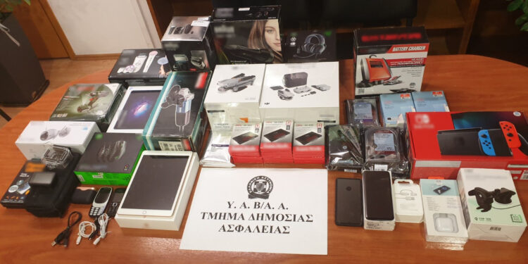 Κλέφτης – εφευρέτης ρήμαζε τα καταστήματα της Γλυφάδας