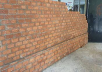 Έχτισαν αυθαίρετο μέσα στο Πολυτεχνείο – Οι “χτίστες” προπηλάκισαν τον Κοσμήτορα