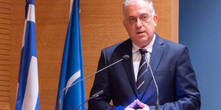 Θεοδωρικάκος: «73 Υπηρεσίες της ΕΛΑΣ στην αντιμετώπιση φαινομένων ενδοοικογενειακής βίας»