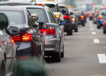 Μποτιλιάρισμα ωρών στον Κηφισό μετά την καραμπόλα έξι αυτοκινήτων