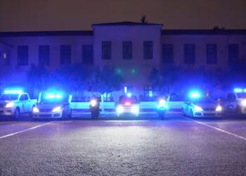 Ευχές με ένα εορταστικό βίντεο από την Ελληνική Αστυνομία