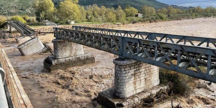 Αυτοψία στις καταστροφές από τις πλημμύρες στην Αιτωλοακαρνανία