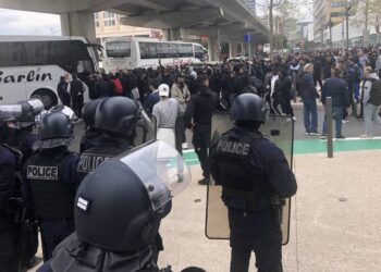«Μπλόκο » της Ελληνικής Αστυνομίας στους χούλιγκανς της Μαρσέιγ