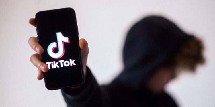 Διατάχθηκε Εισαγγελική έρευνα για την αυτοκτονία του 12χρονου στα Πατήσια