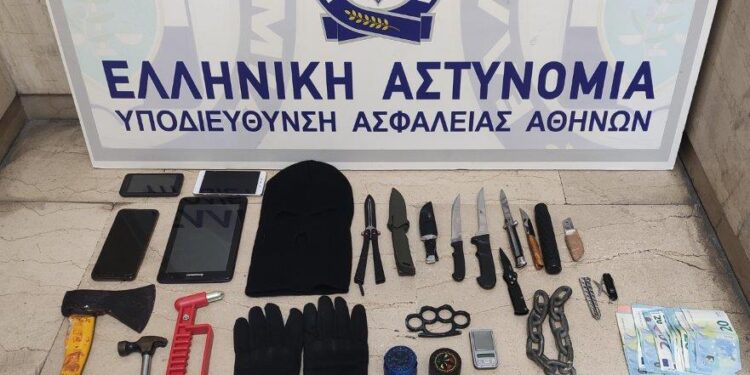 Άλλοι δύο ανήλικοι ληστές που δρούσαν στο Παγκράτι στα χέρια της Ασφάλειας