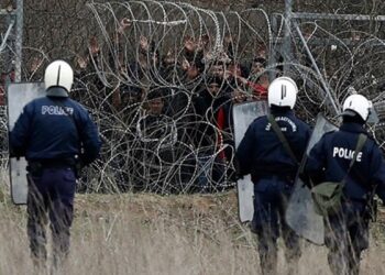 Νέα “εισβολή” μεταναστών ετοιμάζουν οι Τούρκοι στον Έβρο