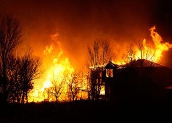 Εβδομάδα Γολγοθάς με καύσωνα και πυρκαγιές – Στα όρια του το σύστημα