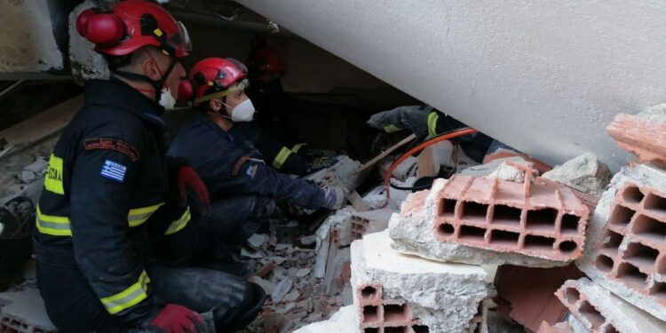 Συγκλονιστικά βίντεο από τις επιχειρήσεις της ΕΜΑΚ στην Τουρκία