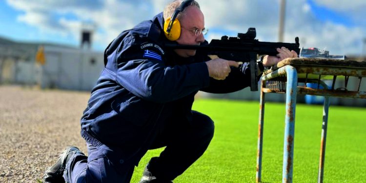 Στο σκοπευτήριο της ΕΛΑΣ για εκπαίδευση ο “Αττικάρχης”